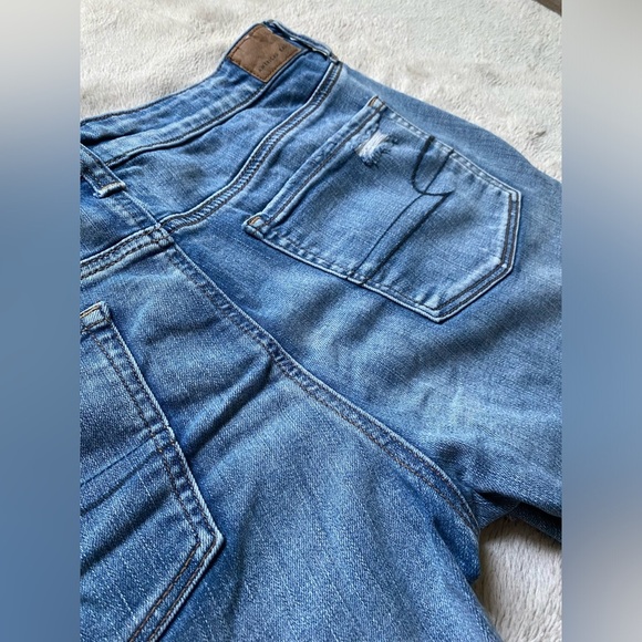 American Eagle Midi Distressed Shorts - Picture 6 of 7
